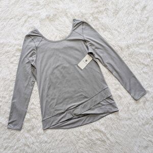NWT Apana Grey Striped Scoop Back Long Sleeve Athletic Top Size Small
